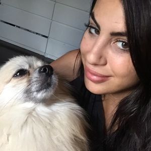 Meet your Posher, Leah